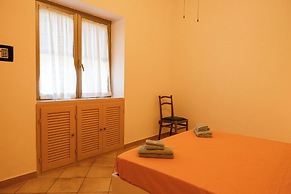 Lilium Ariana Apartment by Mamo Florence