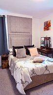Apartment Sleeps 2 With Parking