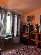 Apartment Sleeps 2 With Parking