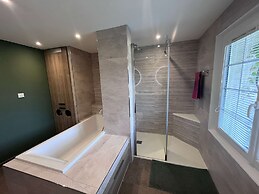 La Toscane Country Villa Pool Sleeps 10