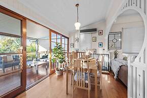 Comfy Character Qldr ~ 3bed House W/parking
