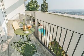 Villa Olivo With Garden & Pool