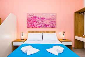 Solaris Suites by Napoliapartments