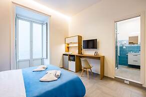 Solaris Suites by Napoliapartments