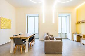 Solaris Suites by Napoliapartments