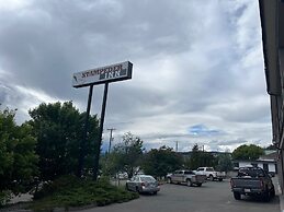 Stampeder Inn