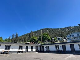 Stampeder Inn