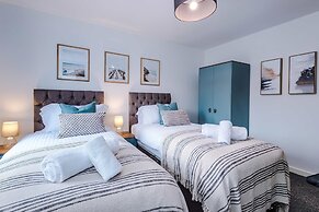 Centrally Located Flat off Formby High Street