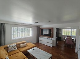 Apartment Sleeps 6 With Wifi