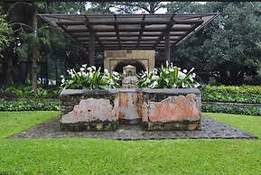 Santo Cielo by Casa Santo Domingo