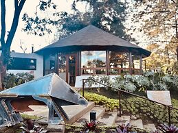 Santo Cielo by Casa Santo Domingo