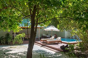 Denis Private Island