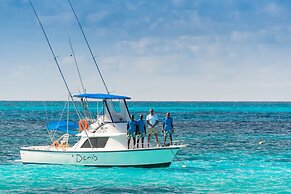 Denis Private Island