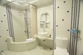 Moroccan Holiday Suite