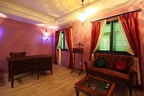 Moroccan Holiday Suite