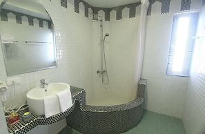 Moroccan Holiday Suite