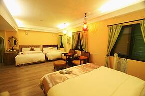 Moroccan Holiday Suite