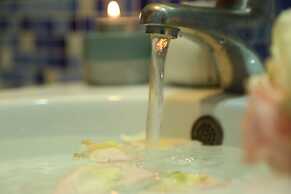 Moroccan Holiday Suite