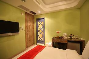 Moroccan Holiday Suite