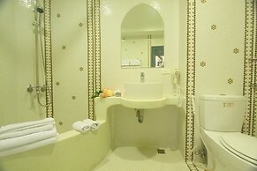 Moroccan Holiday Suite