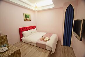 Moroccan Holiday Suite