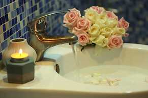 Moroccan Holiday Suite