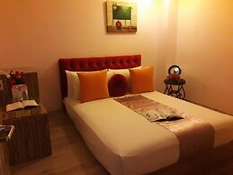 Moroccan Holiday Suite