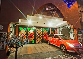 Moroccan Holiday Suite