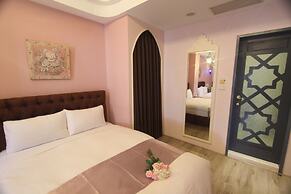 Moroccan Holiday Suite