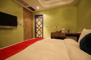 Moroccan Holiday Suite