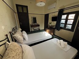 Elafos Hotel