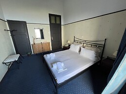 Elafos Hotel