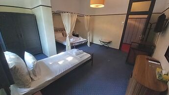 Elafos Hotel