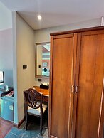 Yotaka Bangkok Hotel