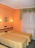 Hostal Restaurante Carolina