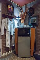 Mariaggi's Theme Suite Hotel & Spa