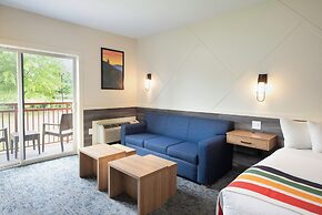 Wilderness at the Smokies - Stone Hill Lodge