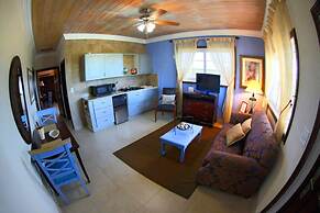 Rollezz Villas Beach Resort