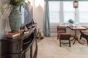 Knob Hill Bed & Breakfast