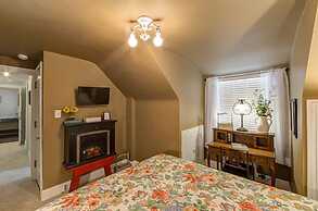 Knob Hill Bed & Breakfast