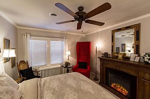 Knob Hill Bed & Breakfast