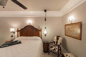 Knob Hill Bed & Breakfast