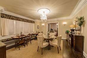 Knob Hill Bed & Breakfast