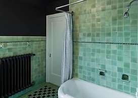 Knob Hill Bed & Breakfast