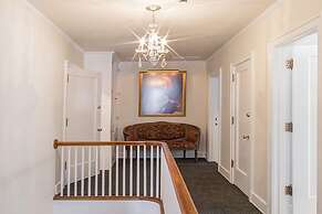 Knob Hill Bed & Breakfast