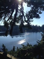 Cottage Lake Bed and Breakfast