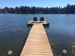 Cottage Lake Bed and Breakfast