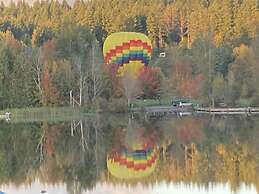 Cottage Lake Bed and Breakfast