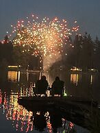 Cottage Lake Bed and Breakfast