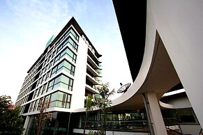 Neca Complex Apartment